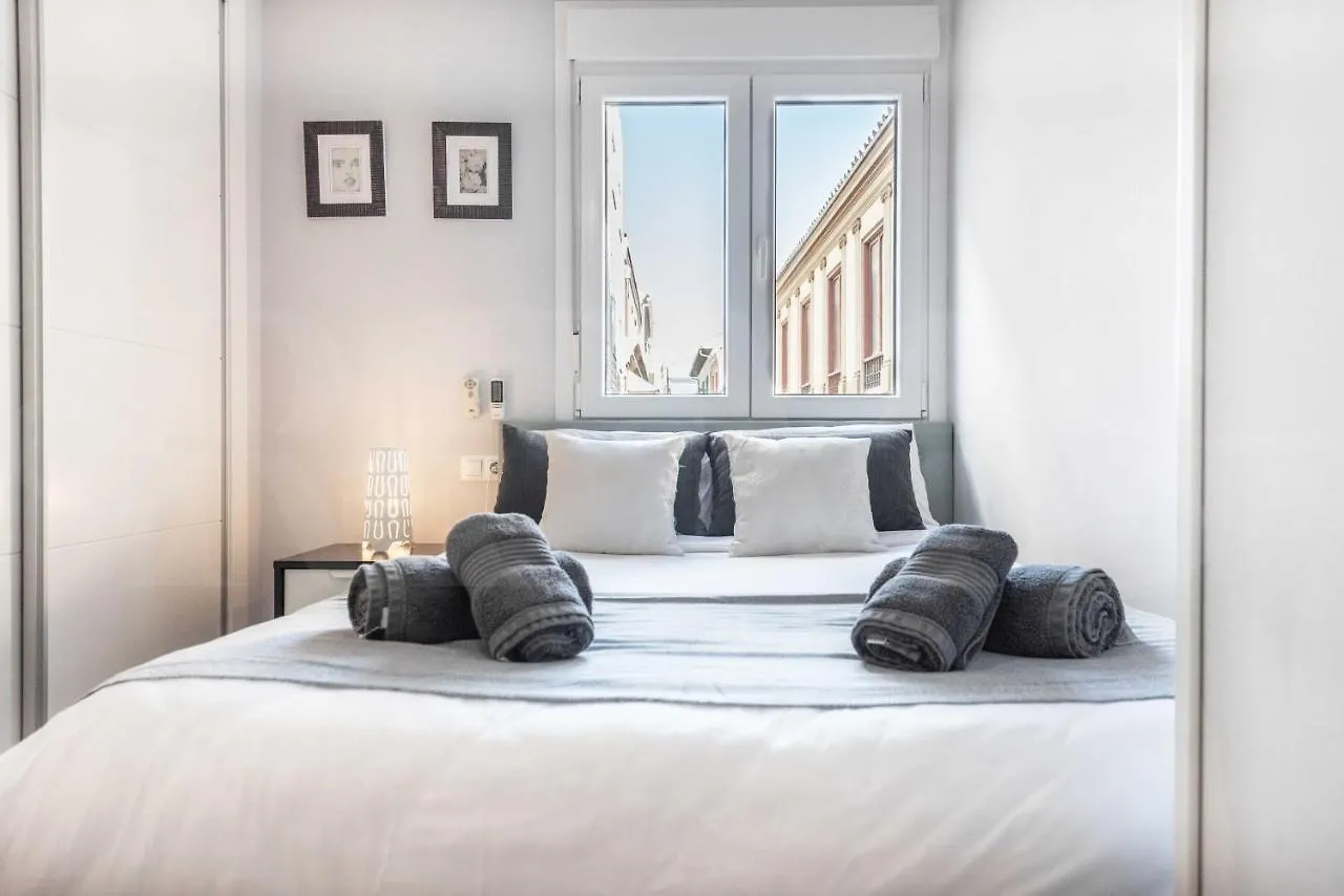 Apartamento Cosy Flat With Private Balcony - Historic Center By Rems Málaga
