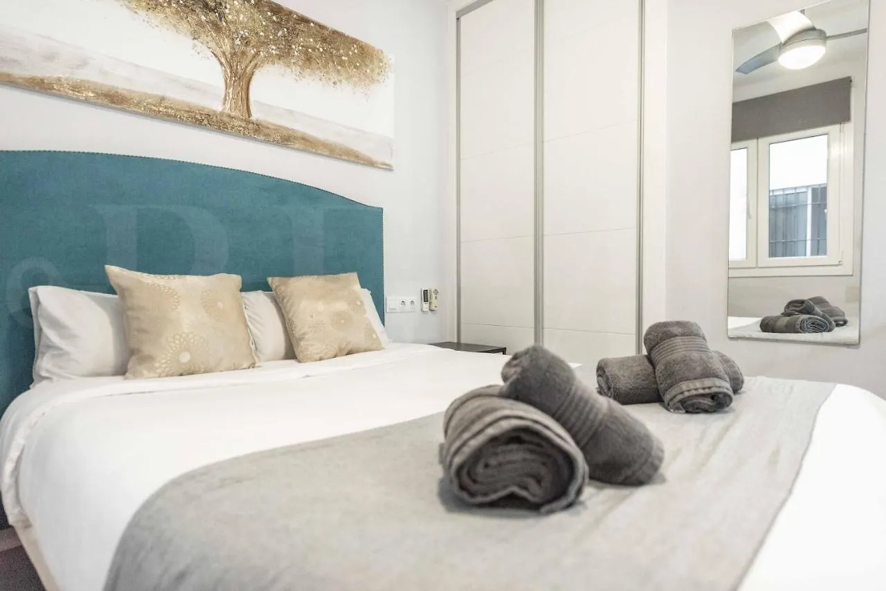 Apartamento Cosy Flat With Private Balcony - Historic Center By Rems Málaga